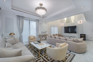 Exclusive, Upgraded Luxury Villa in Jumeirah Islands, picture 1