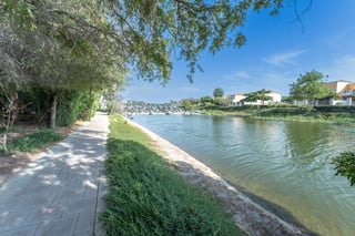 Extended Garden Hall Villa with Lake Views, picture 4