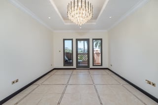 Waterfront Views Luxury Villa on Palm Jumeirah, picture 1