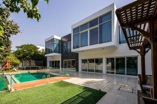 Middle Plot | Contemporary Villa| Ultimate Privacy, picture 4