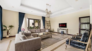 Luxurious villa in Palm Jumeirah with beachfront view, picture 4