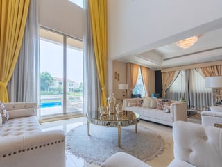 Waterfront Villa Luxury in Jumeirah Islands, picture 3