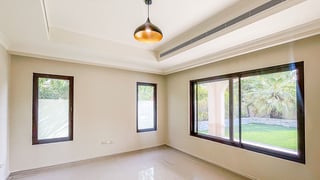 Luxurious villa in Arabian Ranches with spacious layout, picture 4