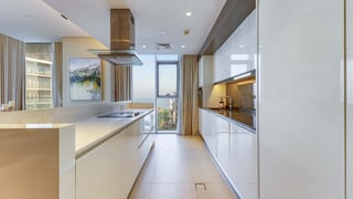 Fully furnished apartment in Bluewaters with sea views, picture 3
