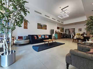 Gorgeous Three Bedroom Townhouse In Golden Mile | Rare Type, picture 3