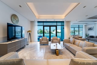 Direct Beach Access | Luxurious | Scenic Location, picture 4