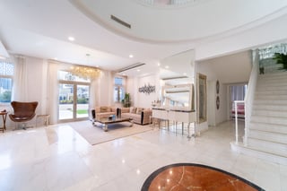 Huge Lavish Villa | Billionaire Row | High End, picture 3