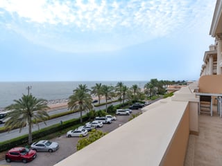 Palm Jumeirah Apartment with Stunning Sea Views, picture 4