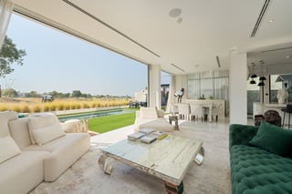 Prime Location | Vacant Unit | Golf Course View, picture 4