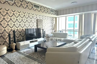 Prime Location | Vacant | Partial Marina View, picture 3