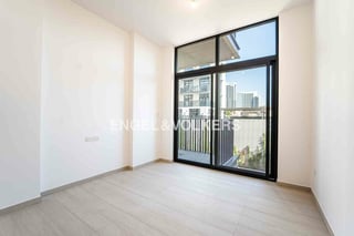Ready to Move In | Modern and Spacious Unit , picture 3