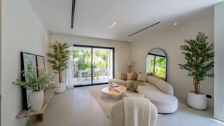 Elegant Villa with Private Pool in Meadows, picture 3