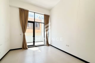 Vacant Now | Double High Ceiling | Terrace, picture 3