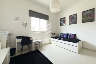 Exclusive | Multiple Options | Furnished | Vacant, picture 3