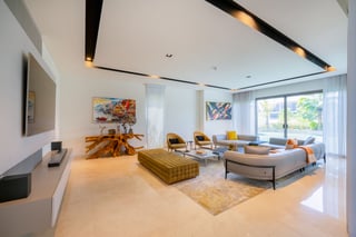 Refined Villa with a Private Pool in Dubai Hills, picture 3