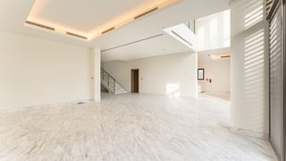 Exclusive and corner villa in MBR City with huge layout, picture 3