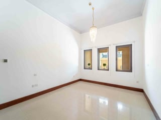 Triplex | Prime Neighborhood | Family Friendly, picture 3