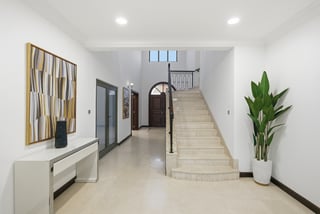 **Fully Extended High Number Atrium Entry**, picture 3