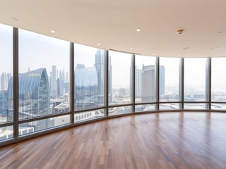 Skyline Luxury | High-Floor| Iconic Views, picture 3