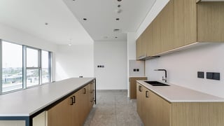 Corner apartment in Dubai Hills with golf and burj view, picture 4