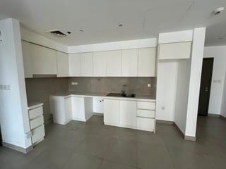 Vacant On Transfer | Large Layout | Ready, picture 4