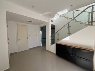 Exclusive | Upgraded | Ready to Move...., picture 4