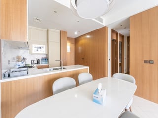 Fully Furnished | Mid Floor | Prime Location, picture 4
