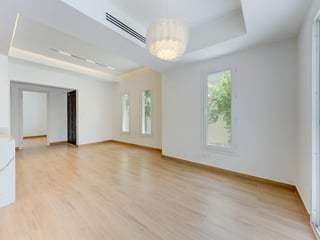 Lake View | Type 3E | Fully Upgraded...., picture 4