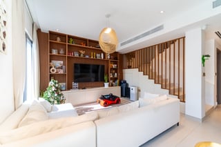 Privacy| Exceptional Upgrade | Vacant on Transfer, picture 3