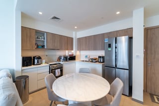 Mid Floor | Community View | Vacant Now., picture 4