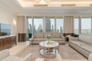 Prestigious Building | Spacious | High floor, picture 3