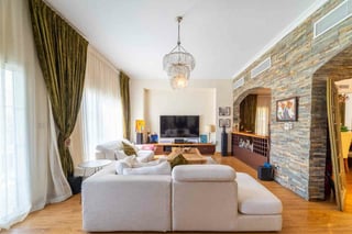 Upgraded | Private Garden | Detached Villa, picture 4