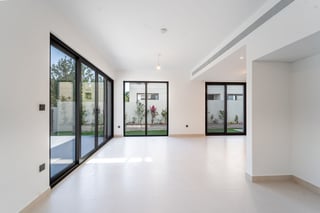 Prime Location | Big Layout | Twin Villa, picture 3