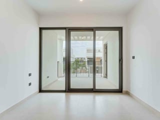 Private Community | Spacious | Unfurnished, picture 3