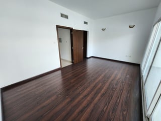 Vacant and Spacious | Ready to Move In.., picture 3
