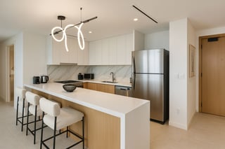 Fully Furnished | Private Beach | Dubai Eye View, picture 3