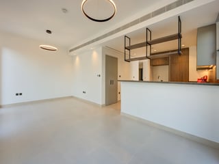 Prime Location | Brand New | Close to Amenities, picture 4