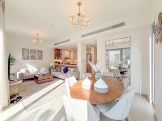 Corner Plot | Fully Furnished | Landscaped Garden, picture 3
