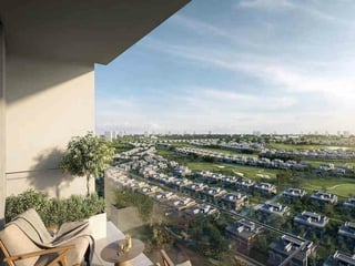 Prime Location | Panoramic Golf Course View, picture 3