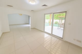 Single Row | Fully Upgraded | Lake Views, picture 3