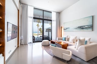 Private Beach and Pool | 5* Luxury | Hotel Living, picture 4