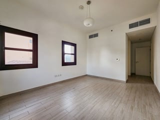 Vacant on Transfer | Great View  | Serious Seller, picture 4
