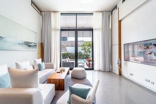 Private Beach and Pool | 5* Luxury | Hotel Living, picture 4