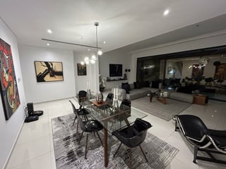 Elegant Villa | Landscaped Garden | Vacant, picture 3