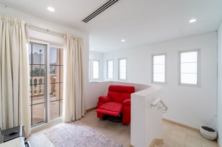 Vacant Unit | Corner Plot | Pool........, picture 4