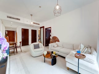 Prime location| Vacant on transfer | Huge layout, picture 3