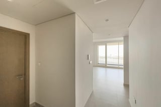 Vacant | Ready To Move | Good Views....., picture 3