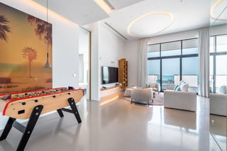 Private Beach and Pool | 5* Luxury | Hotel Living, picture 3
