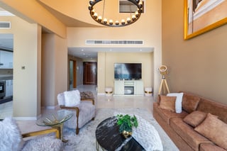 Fully Furnished  |  Vacant  |  Upgraded., picture 3