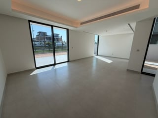 Great Location | Spacious | Must See...., picture 4